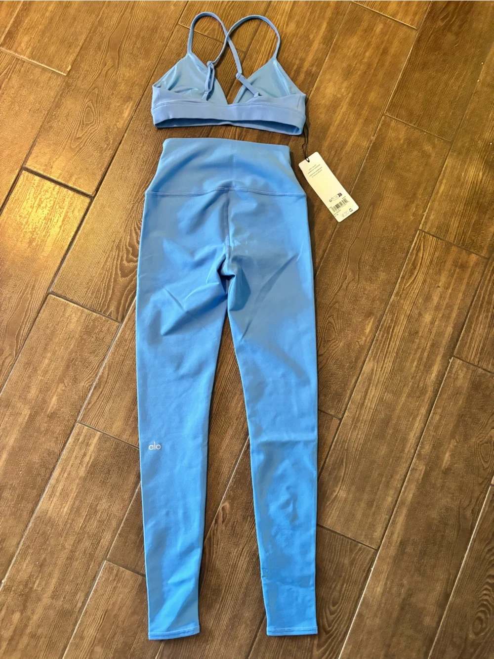 NWT ALO Yoga Splendor Bra & Airbrush Leggings Set XS/XXS (Crystal Clear Blue)